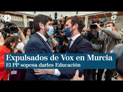 El PP sopesa dar a los expulsados de Vox la consejería de Educación en Murcia