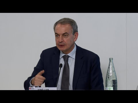 Zapatero reivindica las cláusulas sociales para una política más transformadora