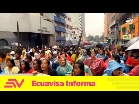 #EcuavisaInforma #DíaDeLaMujer | Mujeres marchan en Quito por el Día Internacional de la Mujer