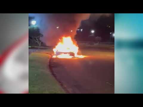 Automóvil se incendió en plena marcha en la Costanera Mboi Kae de Encarnación