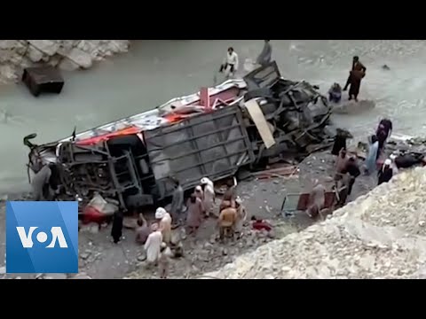 🔵Bus Accident in Pakistan Kills 19 People