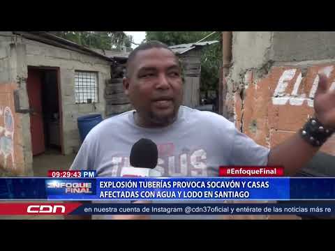 Explosión tuberías provoca socavón y casas afectadas con agua y lodo en Santiago