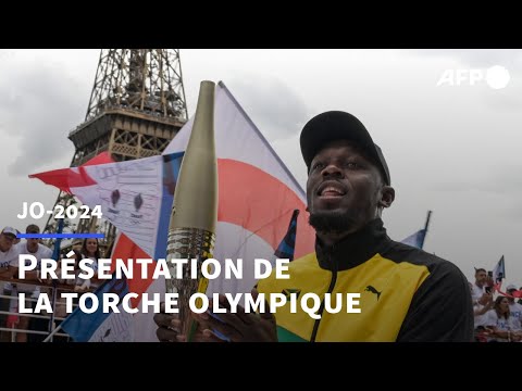 JO-2024: célébrations sur la Seine pour la présentation de la torche olympique | AFP Images