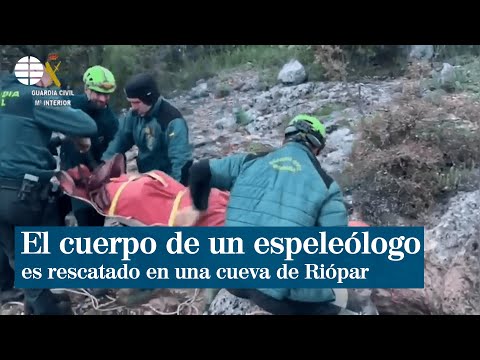 Rescatado el cuerpo de un espeleólogo fallecido en una cueva de Riópar (Albacete)