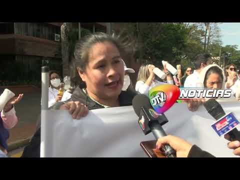 17072024 TRABAJADORES DEL BANCO DE SANGRE PROTESTAN AFUERAS DE LA GOBERNACIÓN DTV