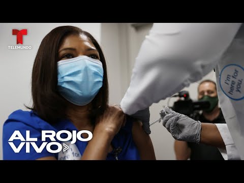 Trabajadores de la salud reciben las primeras vacunas contra el COVID-19 en Miami