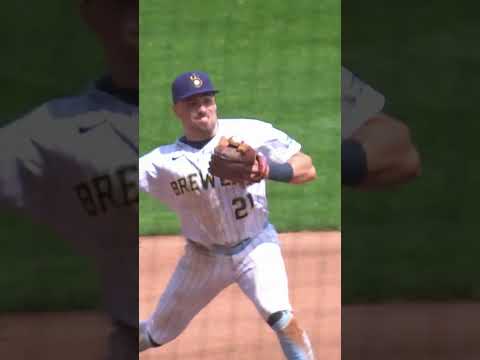Denzel Clarke INSANE ROBBERY, flying catches, and MLB’s Top Plays!