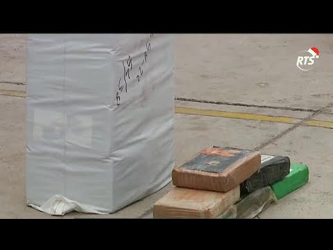 Decomisan dos toneladas de cocaína en el Puerto Marítimo