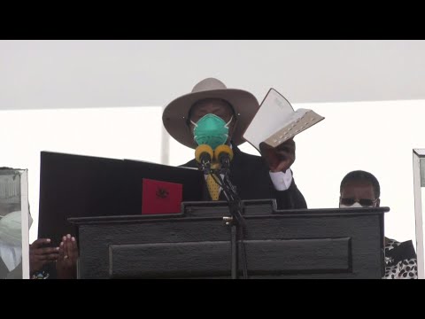 Ouganda: le président Museveni prête serment pour un sixième mandat | AFP Images