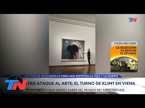 Otro ataque al arte: Activistas rociaron pintura sobre un cuadro de Klimt