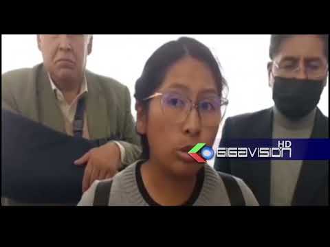 La alcaldesa de El Alto, Eva Copa, se solidariza con el alcalde de Santa Cruz, Jhonny Fernández