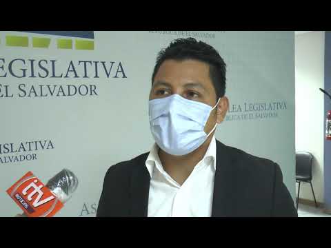 Leonardo Bonilla señala que no se le puede impedir el ingreso a ningún salvadoreño
