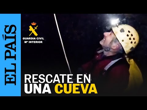 Los equipos de rescate buscan a dos espeleólogos desaparecidos en Cantabria | EL PAÍS