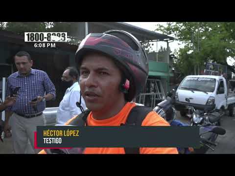 Conductor realiza mala maniobra y deja fracturado a motociclista en Managua - Nicaragua
