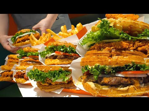 이 조합 무조건 찬성! 와플과 치킨이 만나 더 맛있어진 수제 와플버거 / How to make chicken waffle burgers - Korean street food