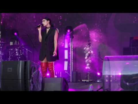 Sevdaliza - Loves Way ( live Moscow)