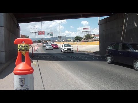 Policía Vial implementó dispositivo en la Av. Salvador Nava y Puente Pemex.