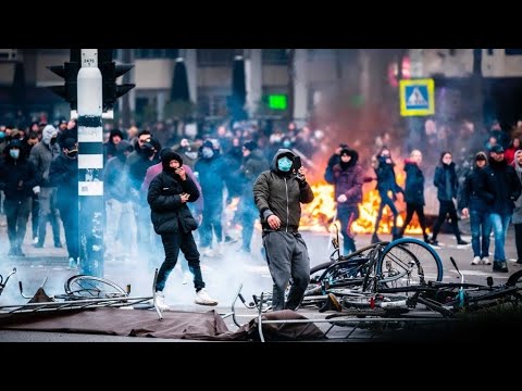 Protestas contra el toque de queda en varias ciudades neerlandesas