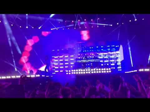 Dillon Francis - Coming Over feat. James Hersey (Live) @ Coachella 2017 (Day 1, Weekend 1)