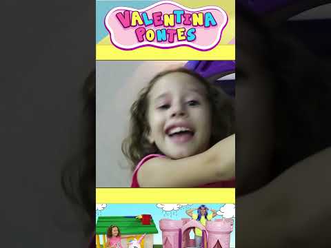 Valentina finge brincar Brincar de vizinhas com casas de brinquedos #criança #infantil 1111