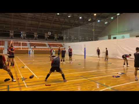 ทีมวอลเลย์บอลชายทีมชาติไทยลงซ้ ทีมวอลเลย์บอลชายทีมชาติไทยลงซ้