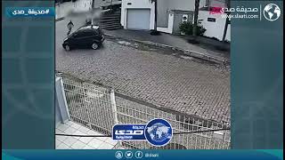 جاء يكحلها عماها