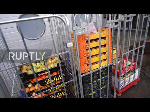 Spain: Madrid markets donate fresh fruit to emergency COVID-19 hospital