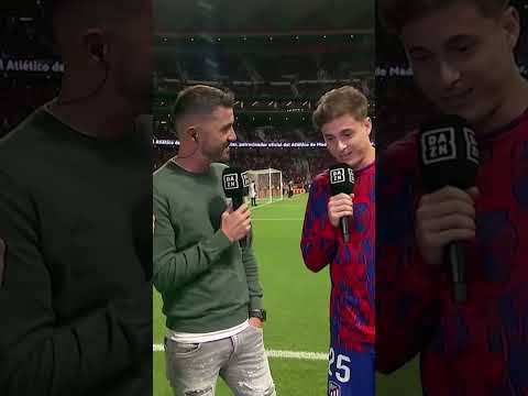 Riquelme hablando de su primer derbi con una leyenda como David Villa  ¡Qué momento! #LALIGAenDAZN