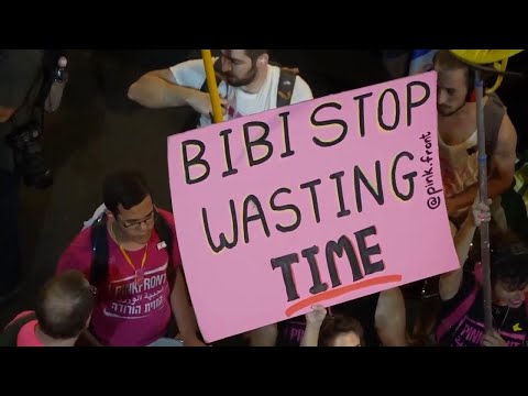 Protesters take the streets of Tel Aviv demanding the Israeli government to seal a deal for the rele