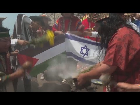 Peruvian shamans hold annual ritual to bless the coming year