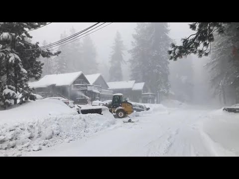 Blizzard slams California's Sierra Nevada, shutting down roads
