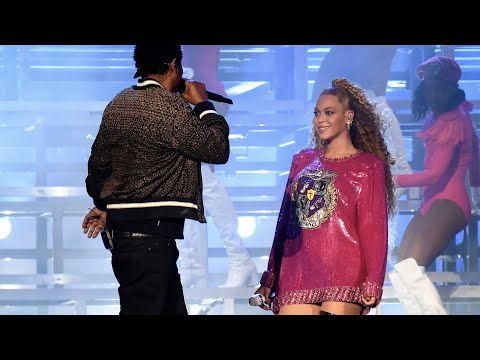 Beyoncé & Jay Z - Déjà Vu (Homecoming) [LIVE]