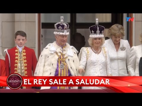 Carlos III,  la reina Camila y la familia real , sin Harry,  saludaron desde el balcón del palacio