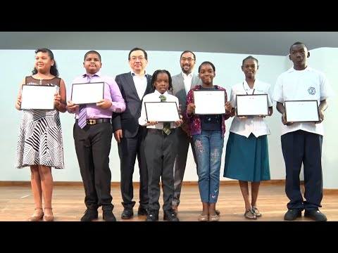 Students From Port of Spain North/St. Ann’s West Receive Bursaries From People's Republic Of China