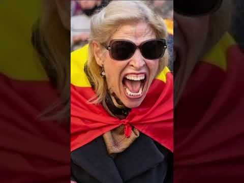 Activista contra la amnistía y de familia ‘indepe’: así es la mujer que grita en Barcelona