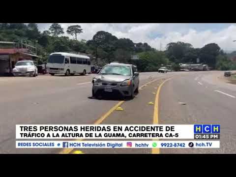 ¡Vivos de milagro! Tres heridos, al impactar mototaxi con bus en la CA-5, sector La Guama