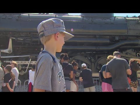 World's largest steam locomotive- Big Boy-  chugging through DFW