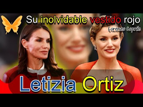 La reina Letizia junto a Felipe y su inolvidable vestido rojo de Lorenzo Caprile hace 20 años.