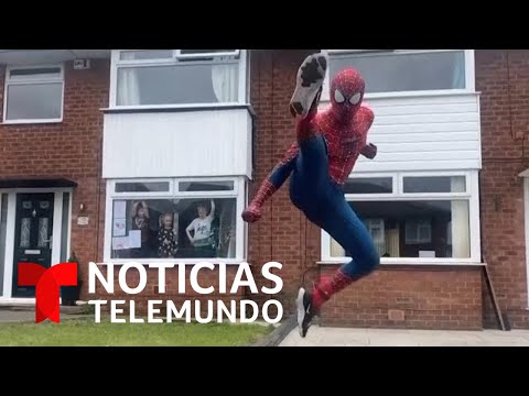 El hombre araña’ divierte a niños en la cuarentena del coronavirus | Noticias Telemundo
