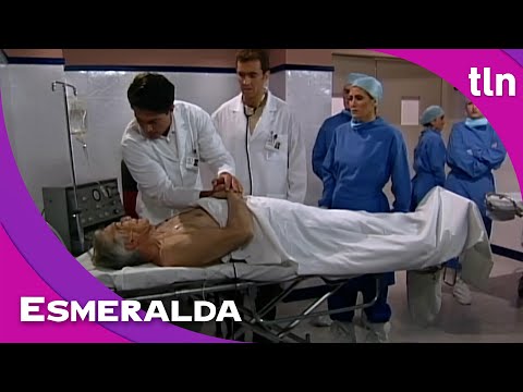 El Dr. Pérez Montalvo sufrió un derrame mientras operaba a Lucio Malaver | Esmeralda 1/2 | Cap. 63