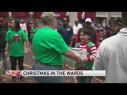 Christmas magic fills McCormick Place during annual Christmas in the Wards event