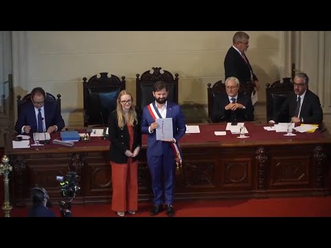 Chile receives a new draft of their country's constitution