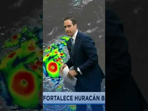 Huracán Beryl alcanza la categoría 5 con vientos muy peligrosos