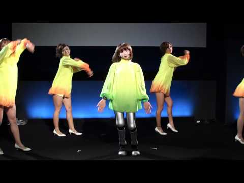 Robot japonesa que canta y baila