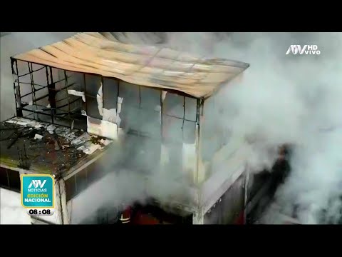 Cercado de Lima: Se reaviva el fuego en galería de Mesa Redonda