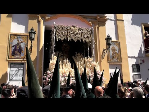 España se llena de fieles y procesiones en este 'Viernes Santo'