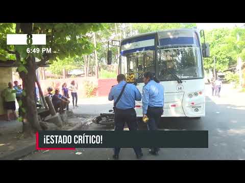 ¡Estado crítico! Gravemente herida por accidente con bus en Managua