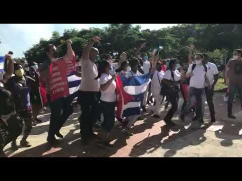 Jóvenes protagonizan en Cuba una caravana por la paz, el amor y la solidaridad