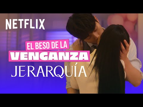 Besó a la chica más popular enfrente de su novio | Jerarquía | Netflix