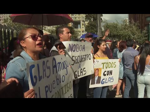 Supporters of former Ecuador vice president Glas rally in Quito to demand his release